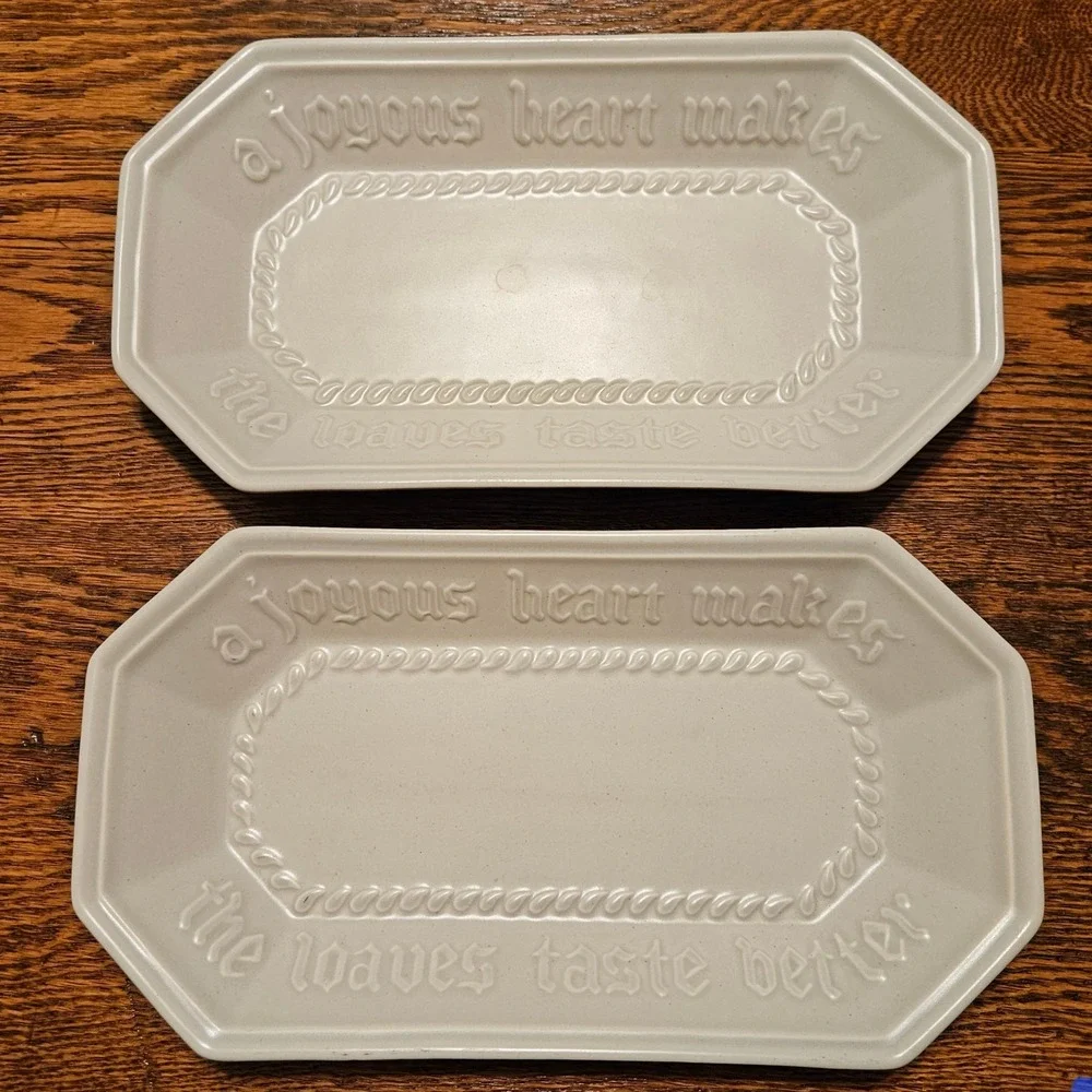 Pfaltzgraff Heritage White Bread‎ Tray Set 2 Joyous Heart Stoneware Platter 528